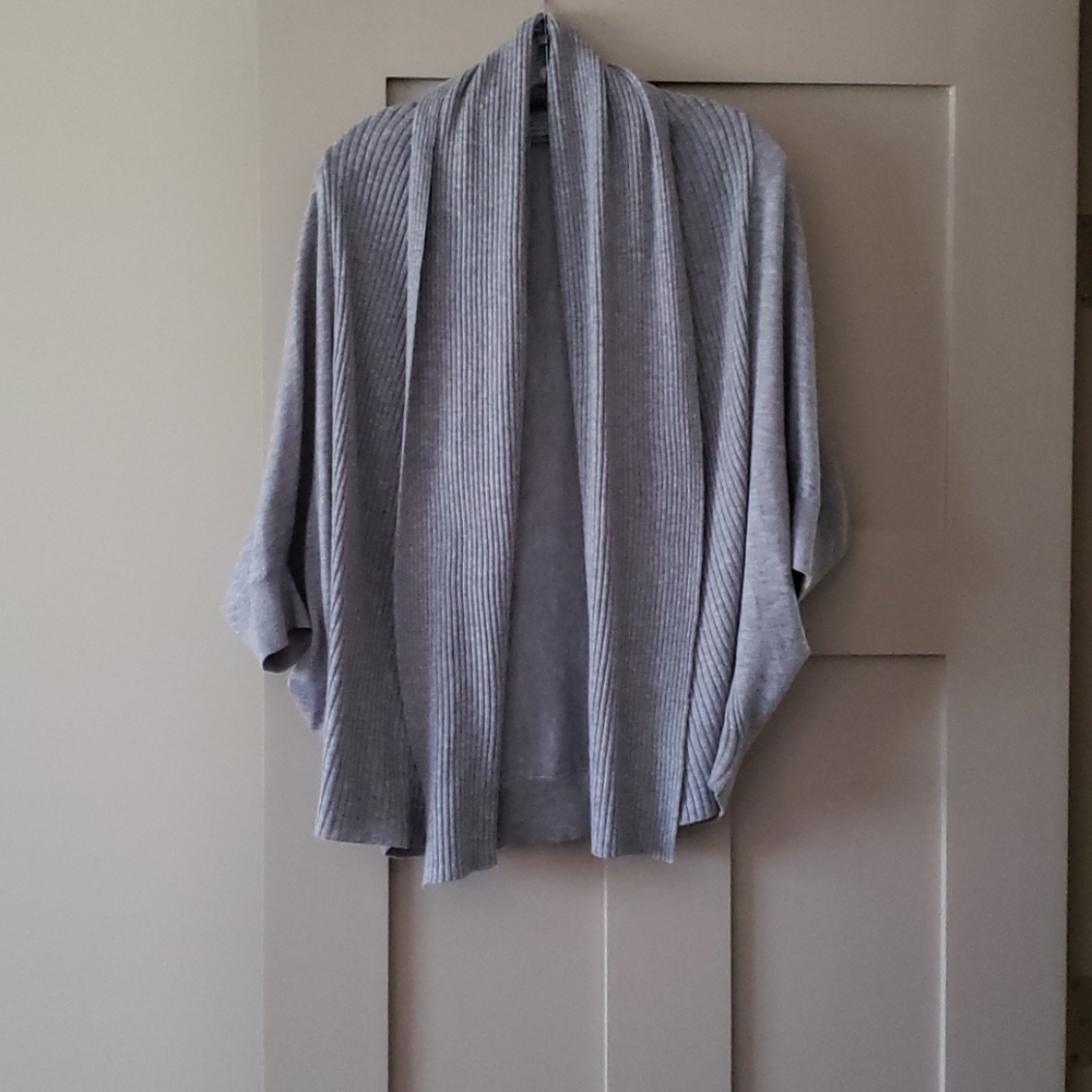 Kerisma versatile grey 2 way sweater. Size M/L.